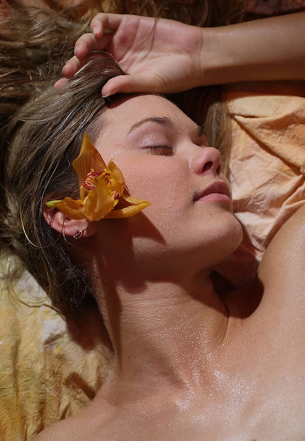 Елена, 23 года, 0 размер груди